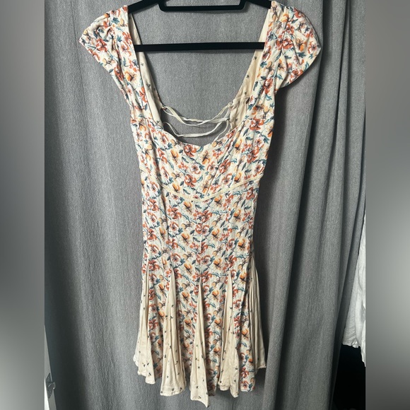 COPY - FREE PEOPLE DRESS CAP SLEEVES BACKLESS FLORAL SIZE M - Picture 4 of 6
